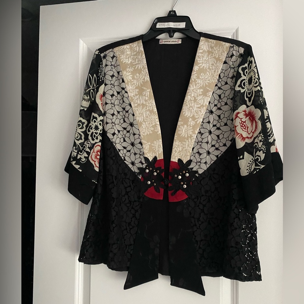 Spencer Alexis kimono style top NWOT Med